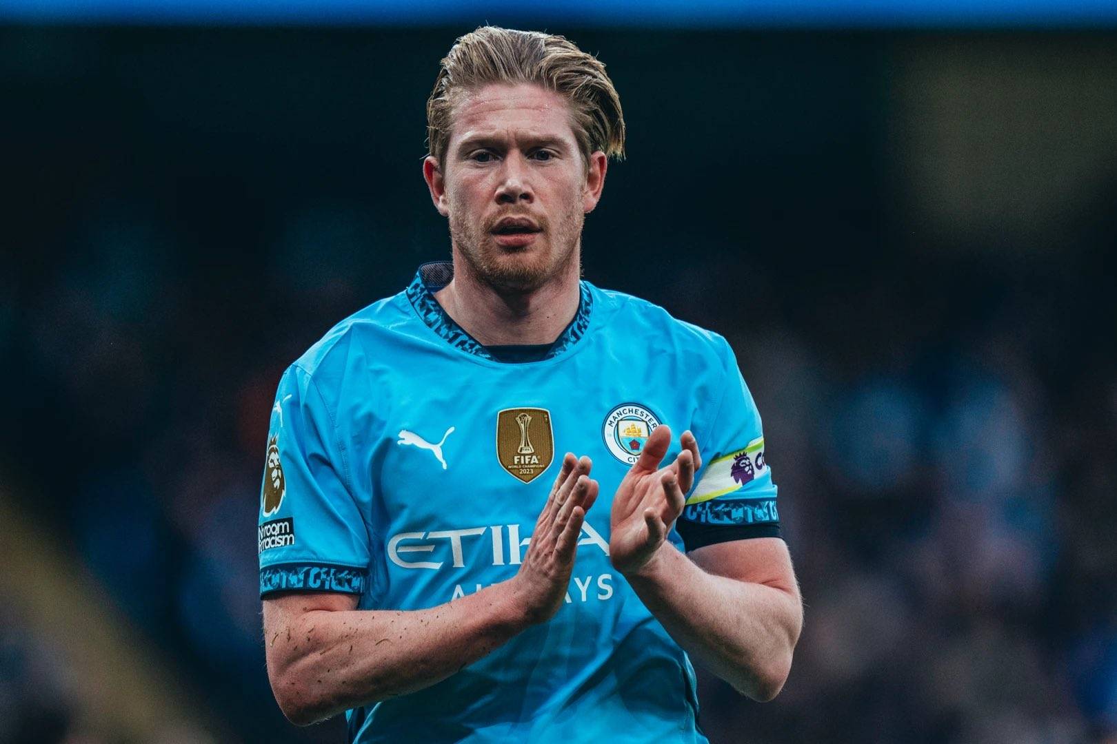 的球拍与比 的球拍与比