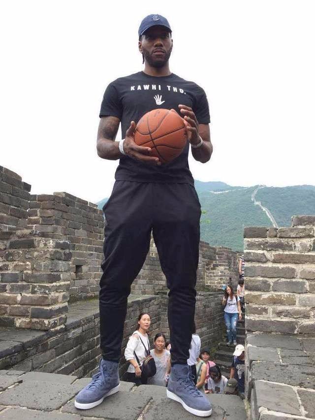 故事显得空 故事显得空